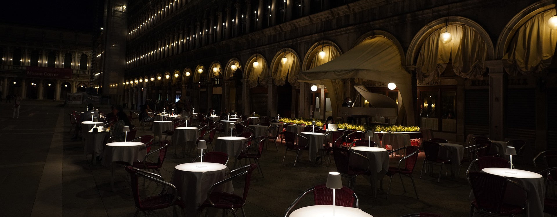 Lampes Led rechargeables sasn fil pour l'hôtellerie et la restauration