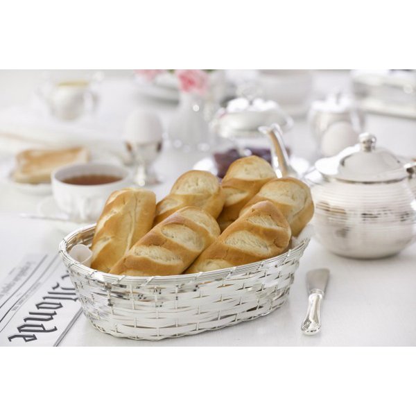 Corbeille à pain ovale argentée pour la table