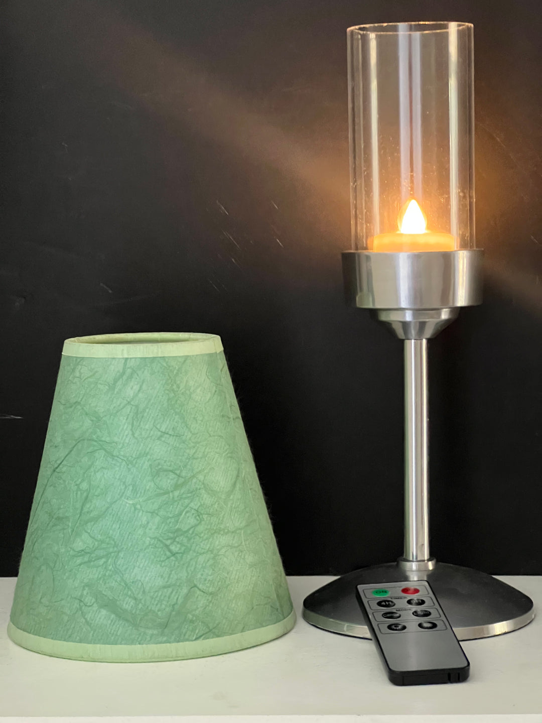 LED RECHARGEABLES CANDLES TABLE LAMP WITH LAMPSHADES