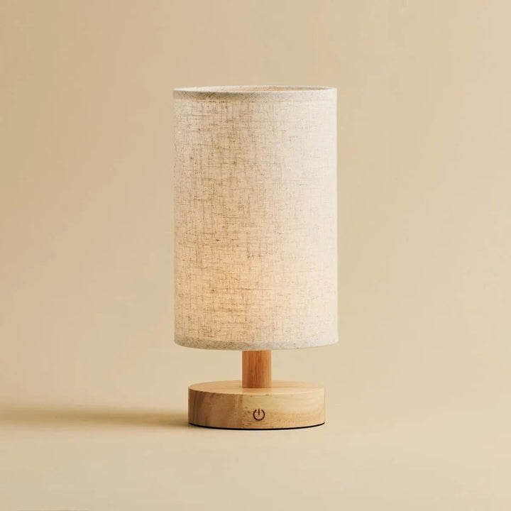 Lampe de table Ben en bois clair avec abat-jour tissu  rechargheables