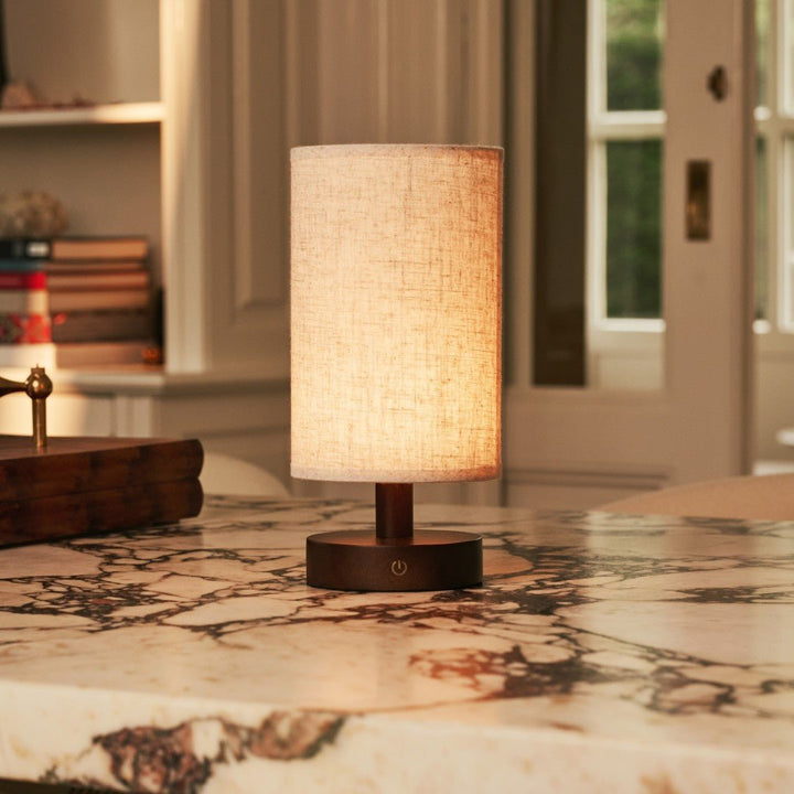 Lampe de table en bois brun foncé - rechargeable 3