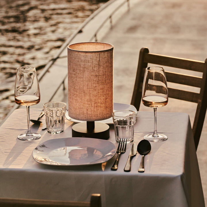 Lampe de table en bois brun foncé - rechargeable, dimmable, USB-C