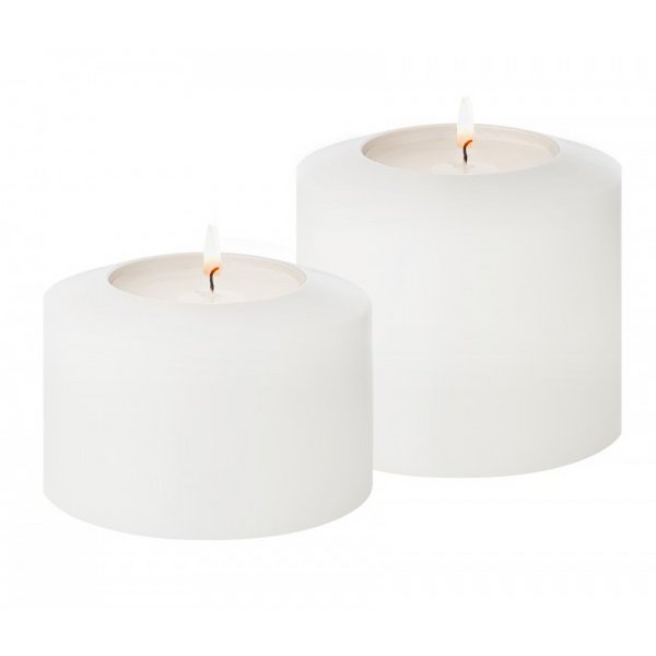 Set de 2 bougies permanentes Cornelius Pine (hauteur 5/7 cm, Ø 7 cm), blanches, photophores résistants à la chaleur jusqu’à 90 °C