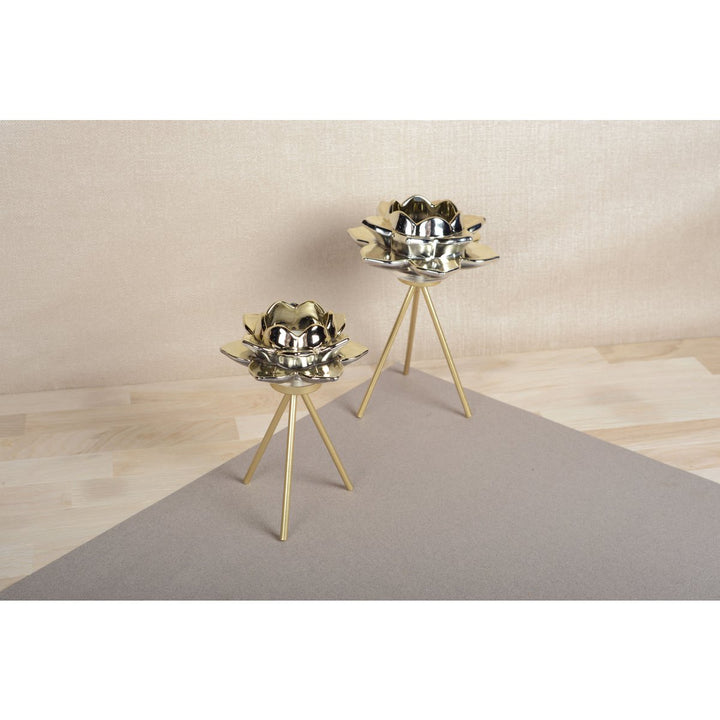 Golden Flower Candle Holder 12.5 x 12.5 x 17.5 cm