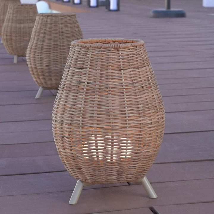 lampe sans fil en rotin rechargeable pour extérieur avce télécommande