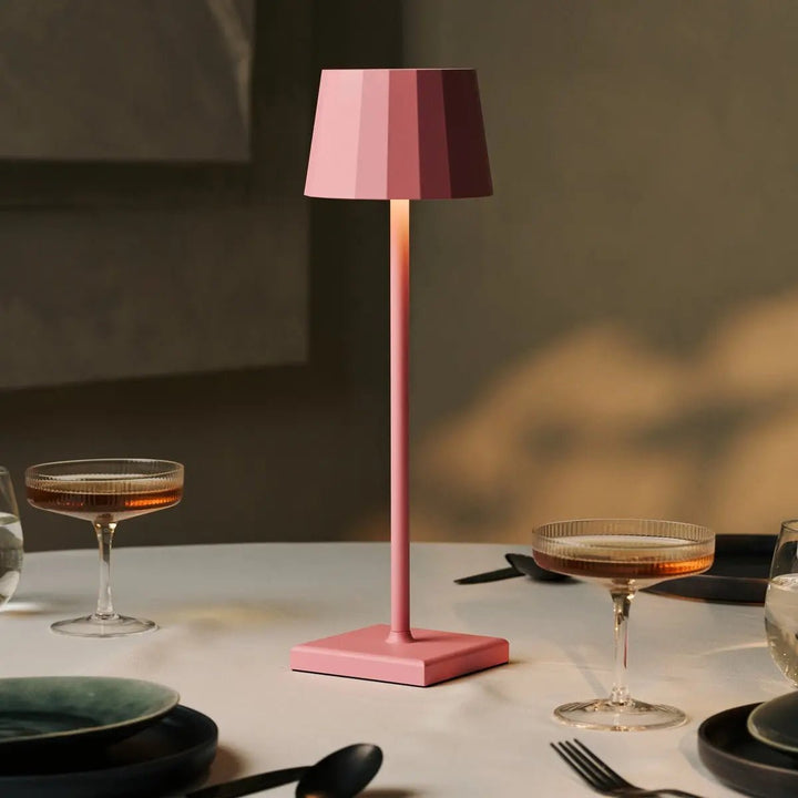 Lampe de table rechargeable rose Flamingo Wouter | Chargement sans fil et autonomie de 120 heures
