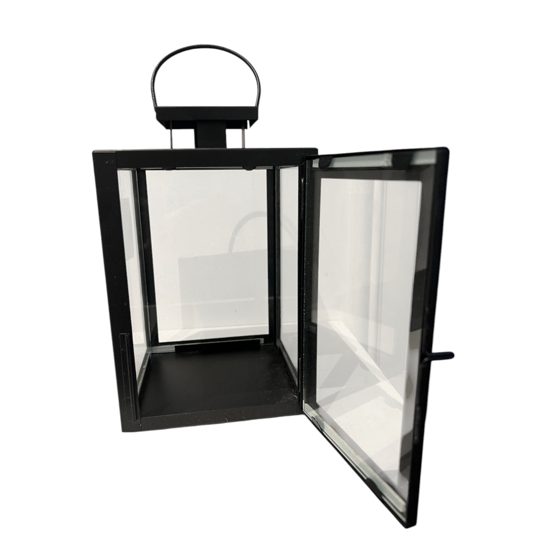 Lanterne Noir Hauteur 21  cm  et 6  bougies LED en cire offertes