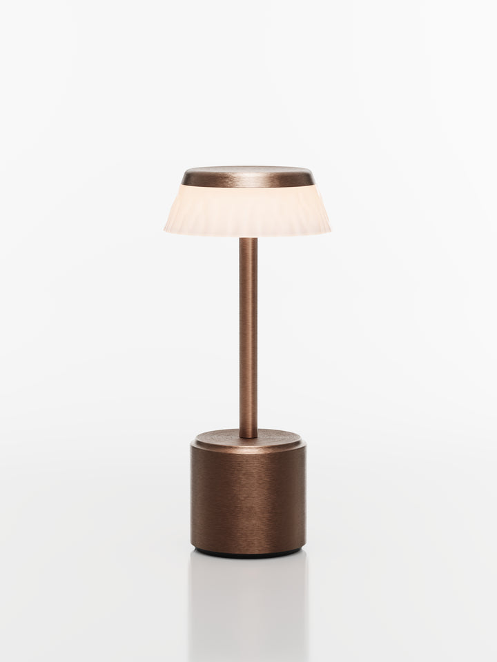lampes  led rechargeables en bronze pour horeca