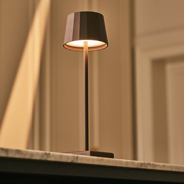 Combi Set Professional – 8 lampes de table rechargeables et chargeur