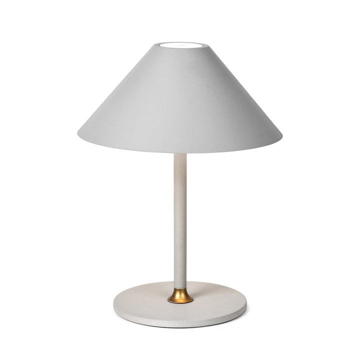 HD_Hygge_O19table_5705639801008_WarmGrey