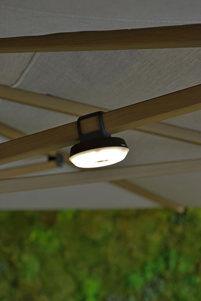 LED LAMPE POUR PARASOL SANS FIL RECHARGEABLE