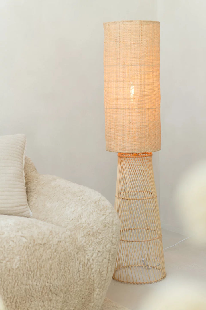 Lampadaire en bambou naturel avec abat-jour chambre Lin