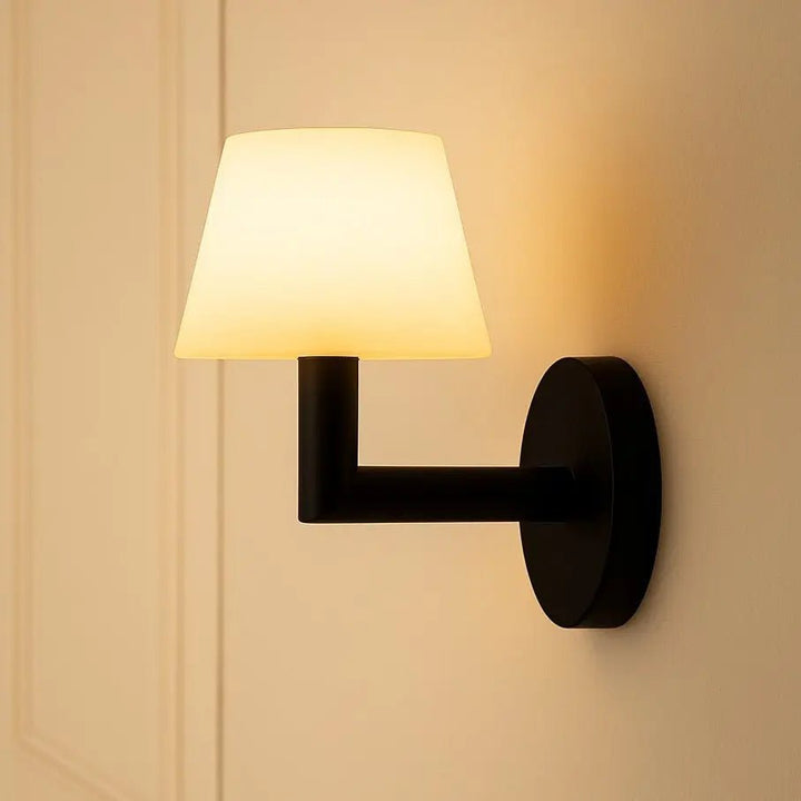 Lampe murale rechargeable en bois noir Ted | Éclairage sans fil