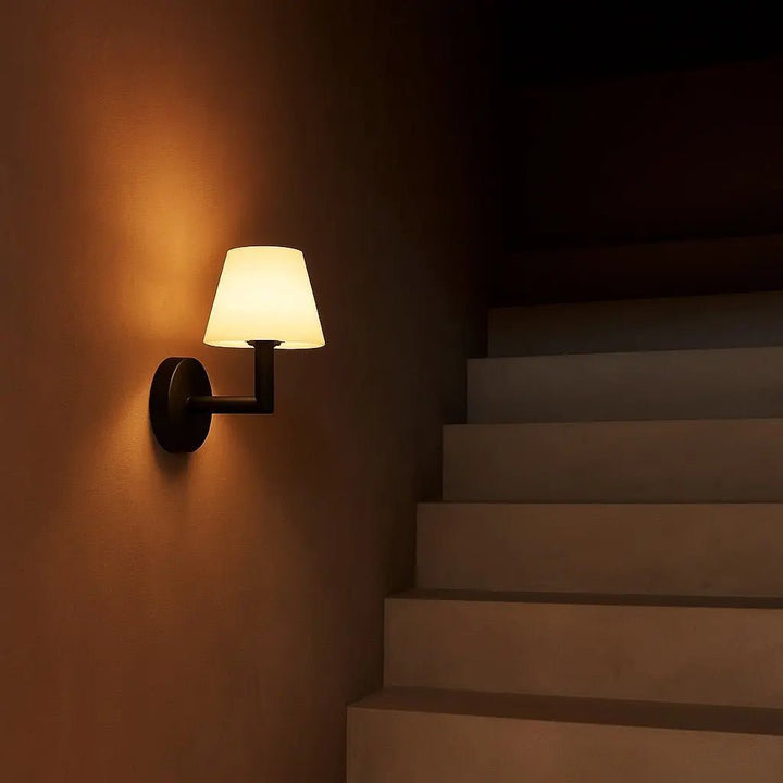 Lampe murale rechargeable en bois noir Ted | Éclairage sans fil et Éclairage 