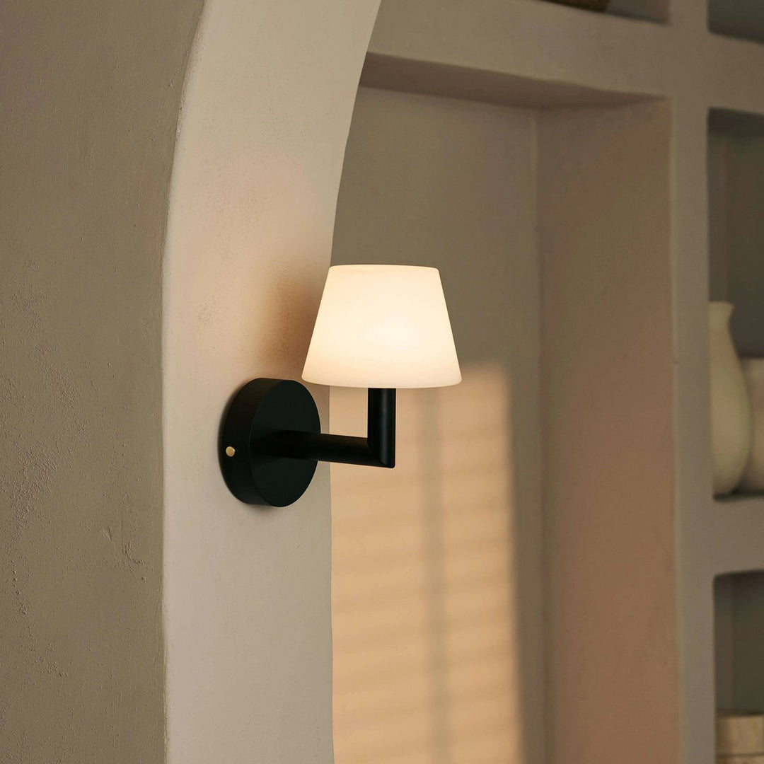 Lampe murale rechargeable en bois noir Ted | Éclairage sans fil et Éclairage à intensité réglable. USB