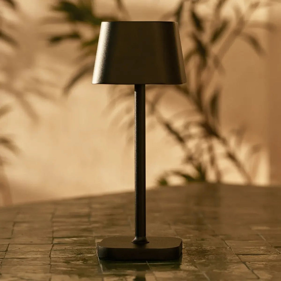 Lampe sans fil rechargeable noir pour horeca, evevement, maison, jardin