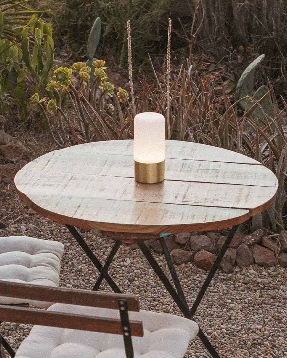 Set MAIA Doré– 9 lampes de table rechargeables sans fil + station de charge pour les terrasses  des restaurants