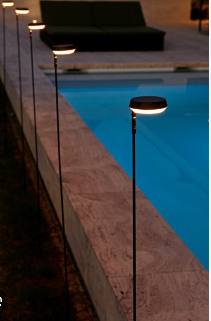 LUMINAIRE LED SUR PIED  POUR HOTEL