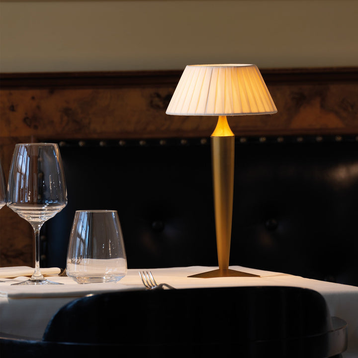 La lampe à batterie Flaminia doré de Zafferano