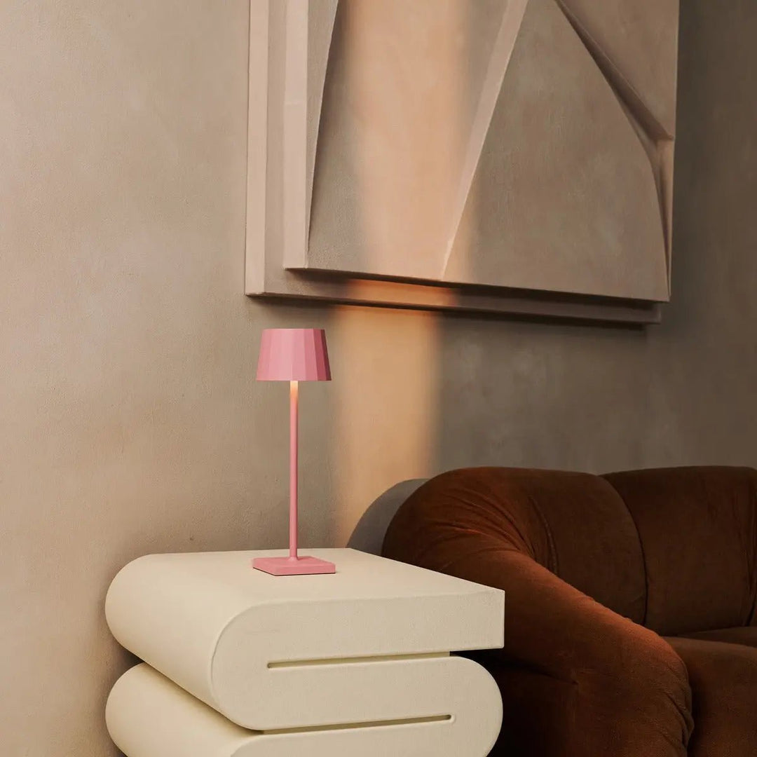 Lampe de table rechargeable rose Flamingo Wouter | Chargement sans fil et autonomie de 120 heures