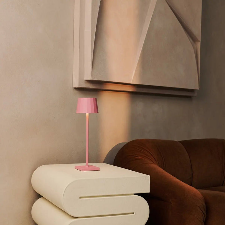 Lampe de table rechargeable rose Flamingo Wouter | Chargement sans fil et autonomie de 120 heures