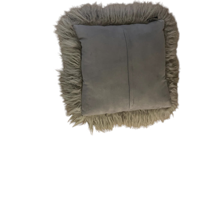 coussin moutin  tibetain poil gris