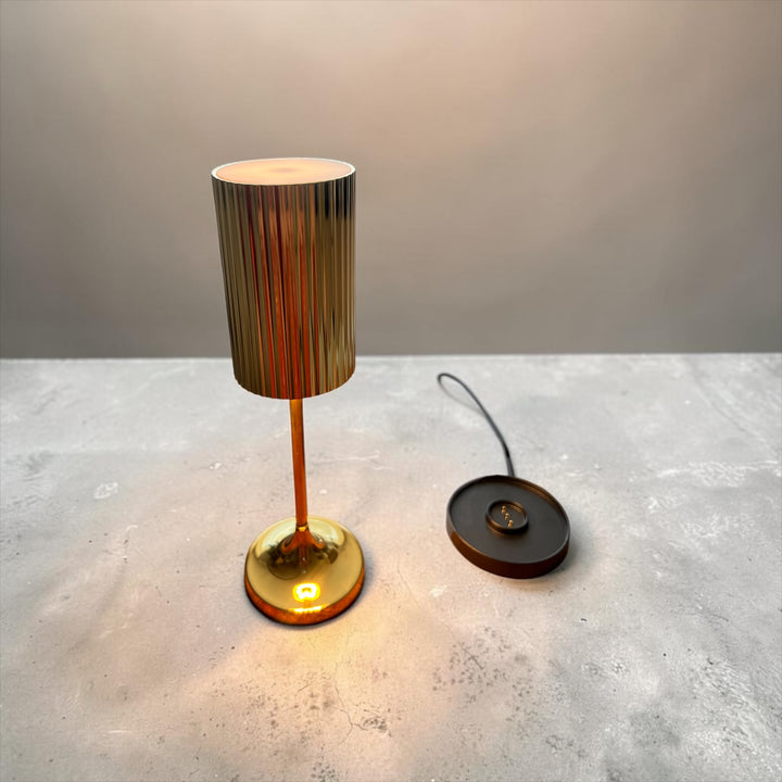 Cayman Micro LED Table Lampe Doré H 20 cm - Lampe de table rechargeable sans fil pour restaurant & hôtel
