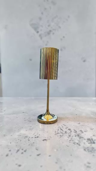 Cayman Micro LED Table Lampe Doré H 20 cm - Lampe de table rechargeable sans fil pour restaurant & hôtel